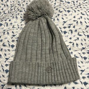 Michael kors Pom Pom hat